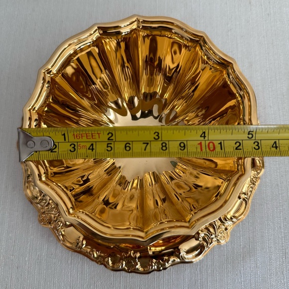 International Silver Company 24K Gold Plated Serving Bowl - Picture 3 of 10